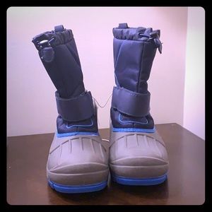 Cat & Jack Boys Boots with Velcro Strap